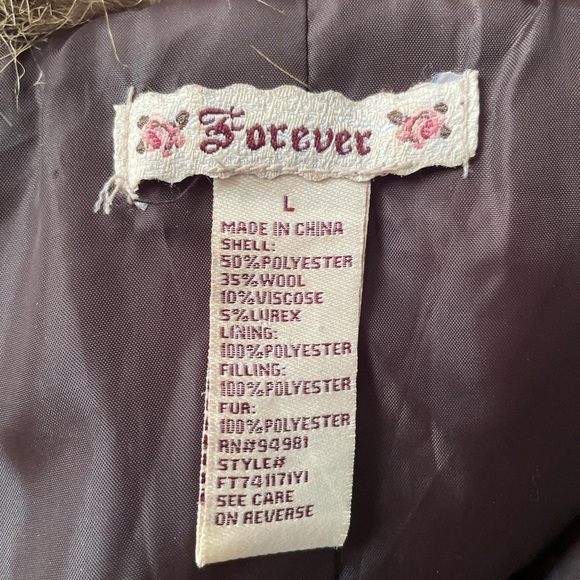 FOREVER 21 - Picture 7 of 7